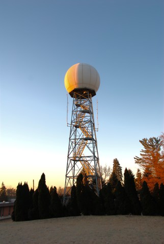 8963_valporadar_halflight